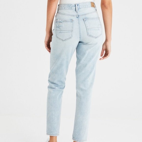 American eagle light wash mom jeans Clearance